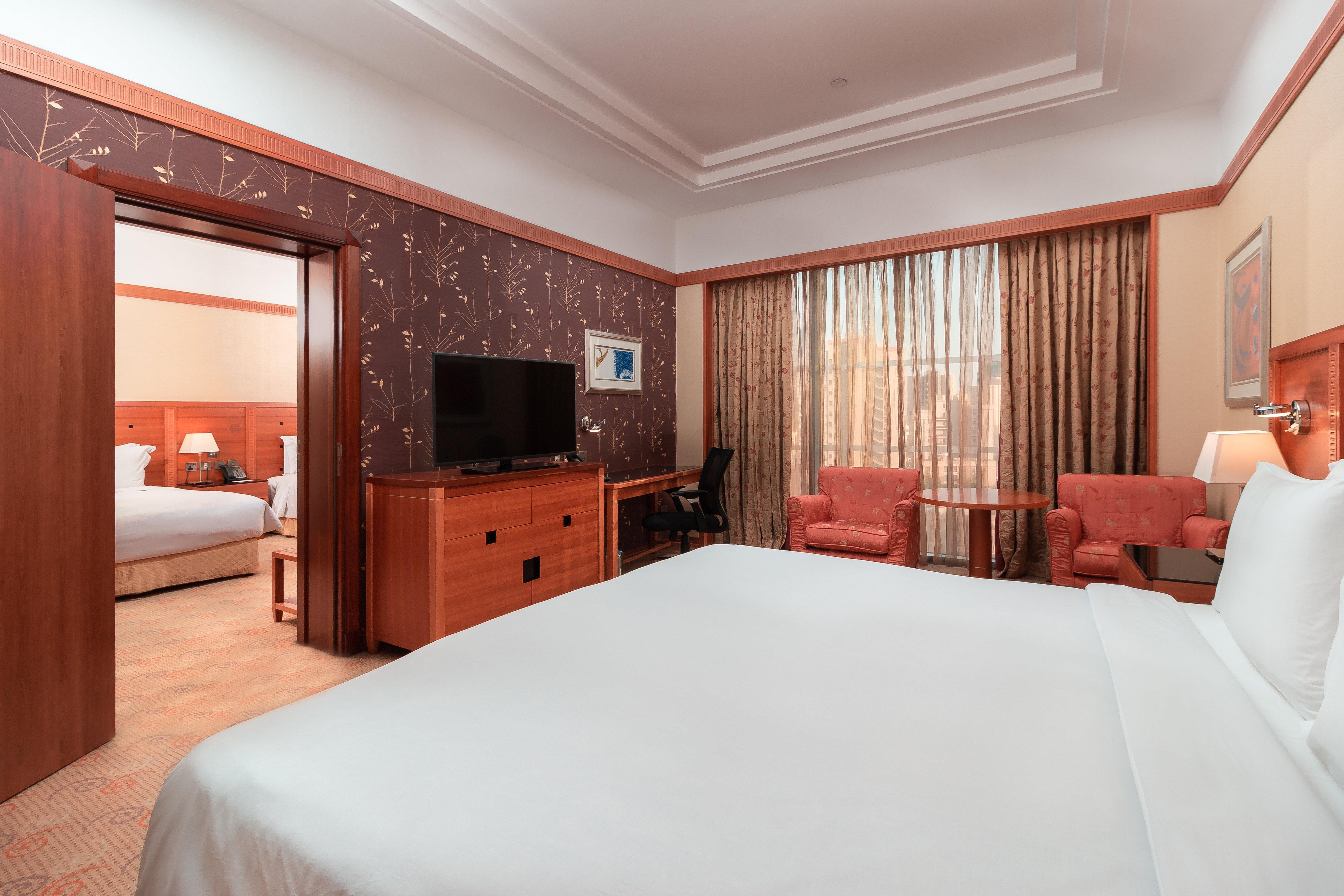 Holiday Inn Kuwait By Ihg Kuwait City Exterior foto