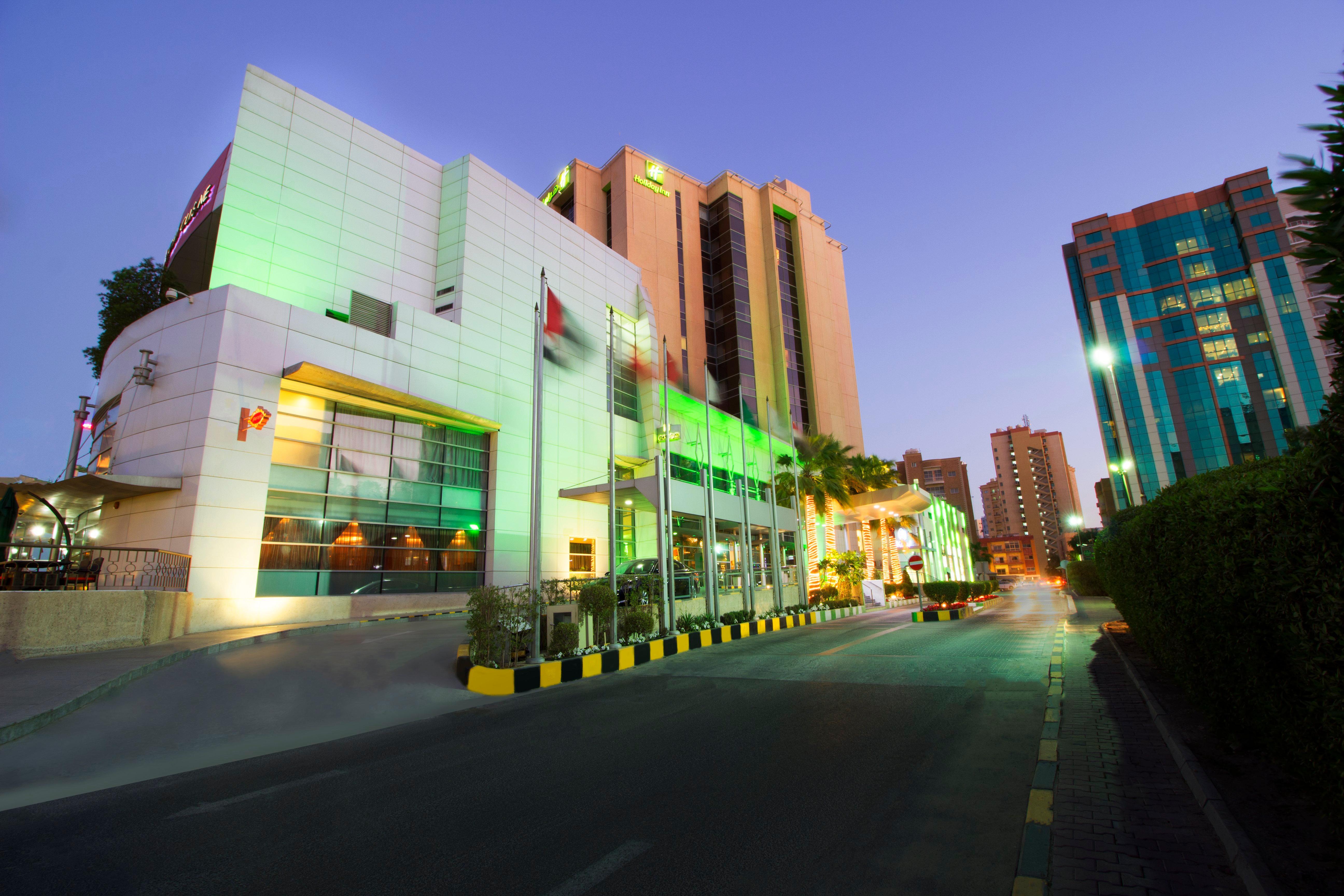 Holiday Inn Kuwait By Ihg Kuwait City Exterior foto