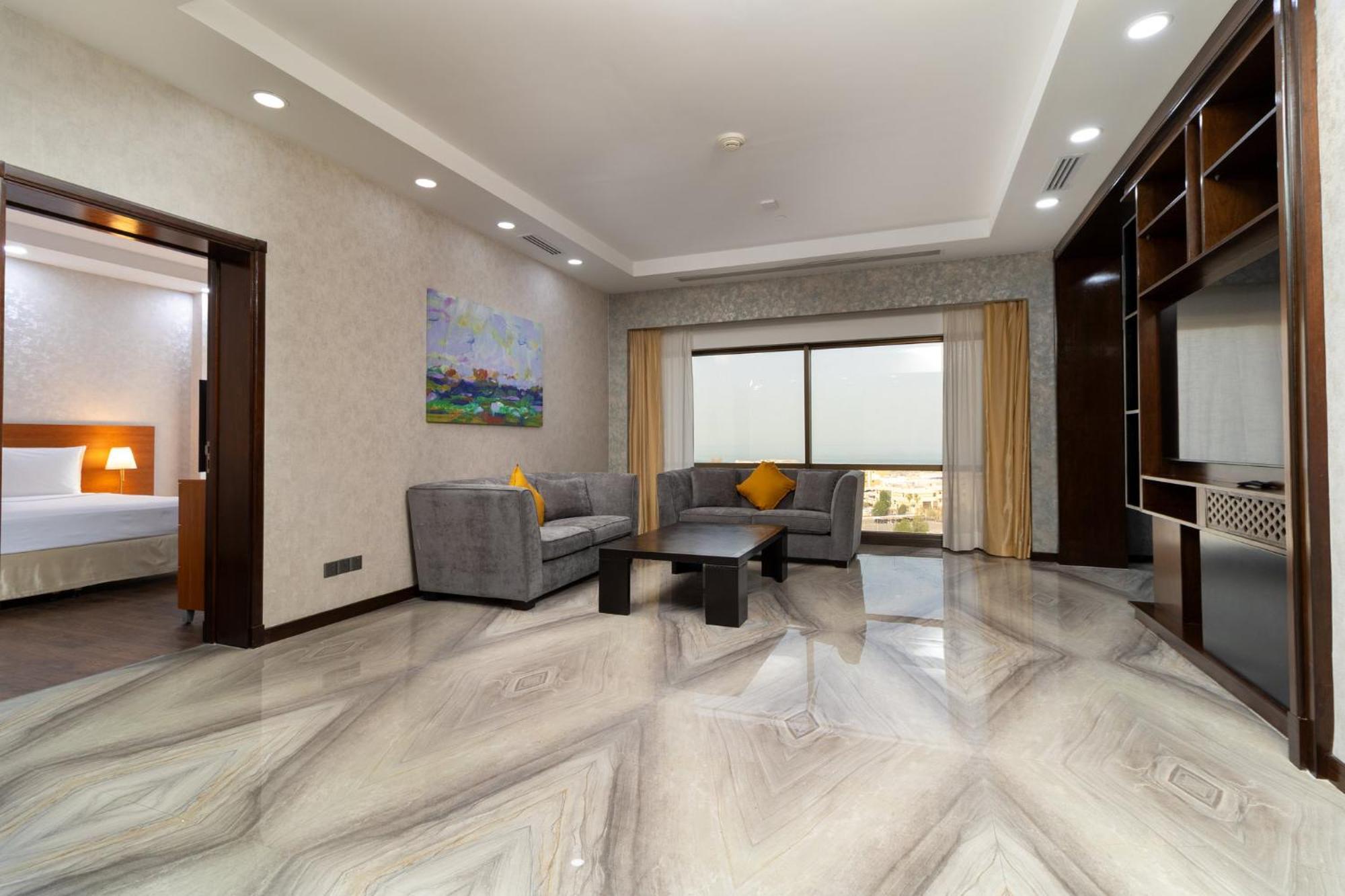 Holiday Inn Kuwait By Ihg Kuwait City Exterior foto